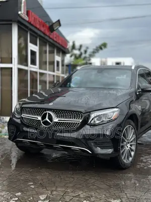 Mercedes-Benz C300 2019 Black