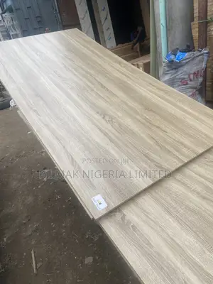 Dark Swiss Block Board
