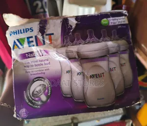 Philips Avent Natural Newborn Starter Set Feeding Bottles.