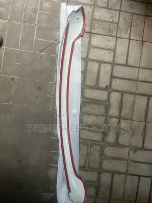 Bonnet Chrome for Hilux 2016