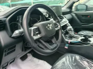 New Toyota Land Cruiser 2025 Black