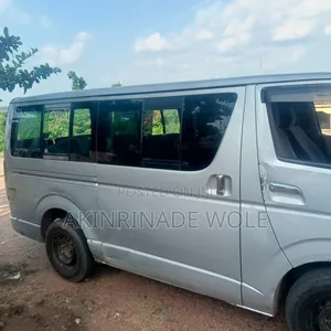 Toyota HiAce 2010 Grey
