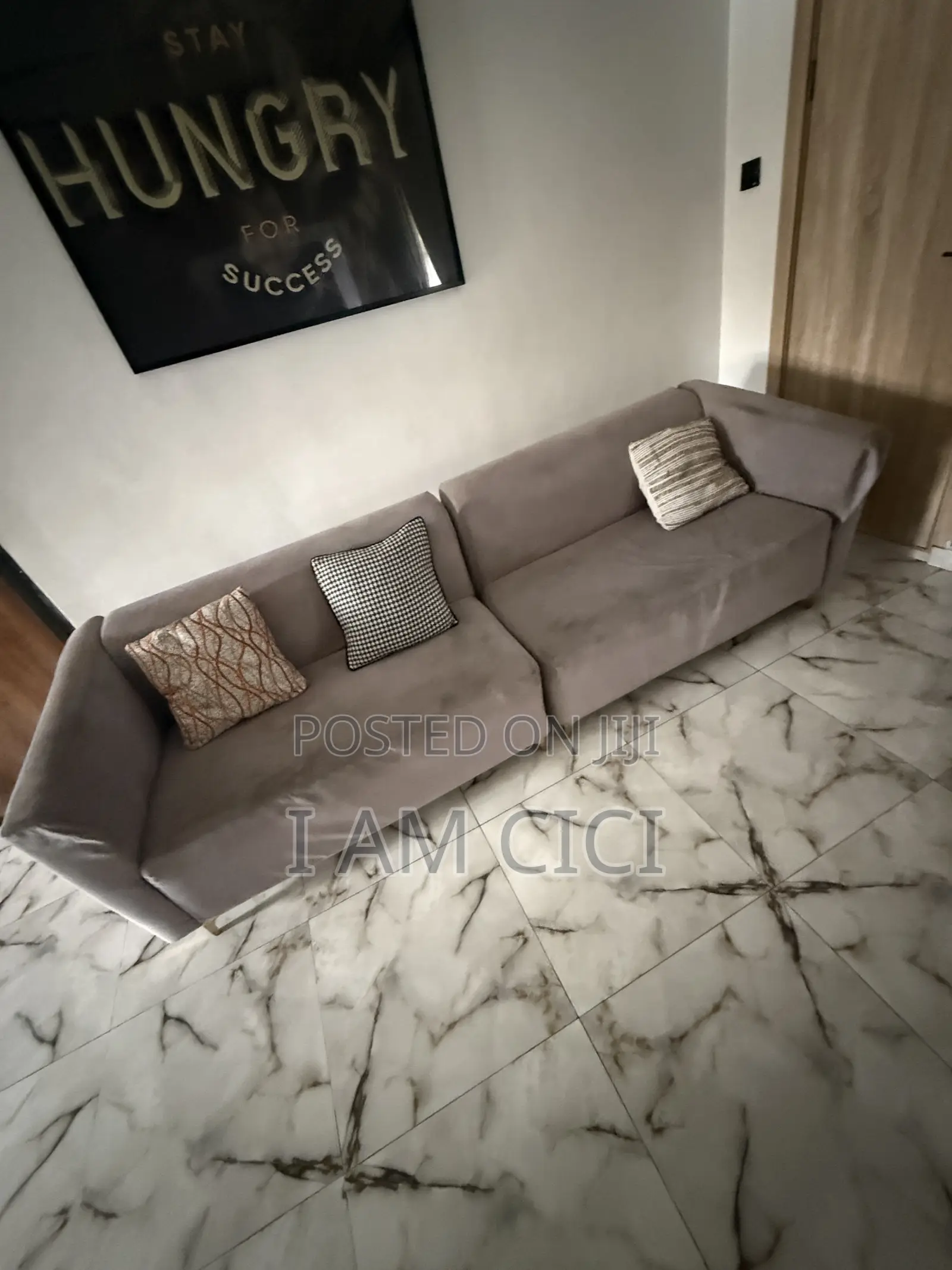 5 Seater Chair
