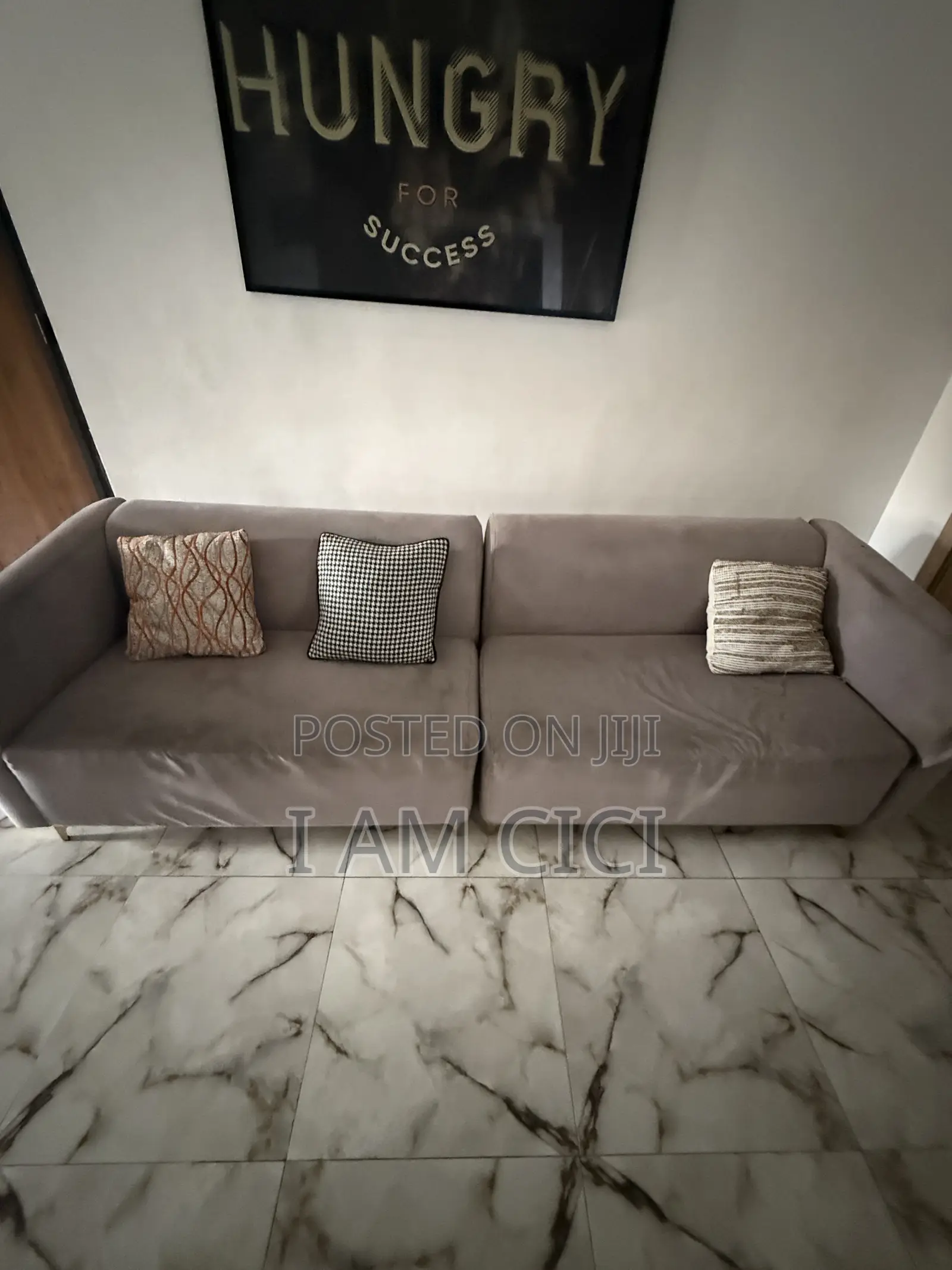 5 Seater Chair