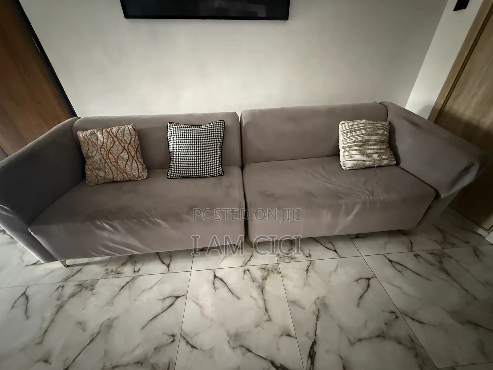 5 Seater Chair