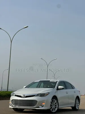 Toyota Avalon 2014 White