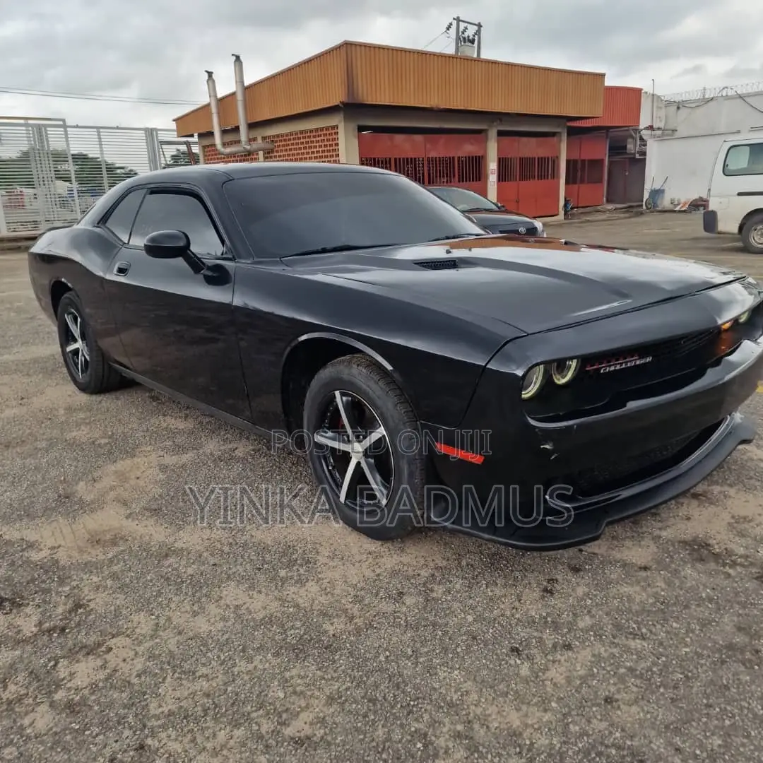 Dodge Challenger 2011 Black