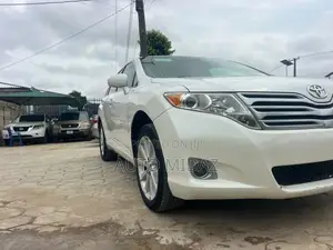 Toyota Venza XLE 2011 White