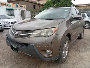 Toyota RAV4 LE 4dr SUV AWD (2.5L 4cyl 6A) 2015 Gray