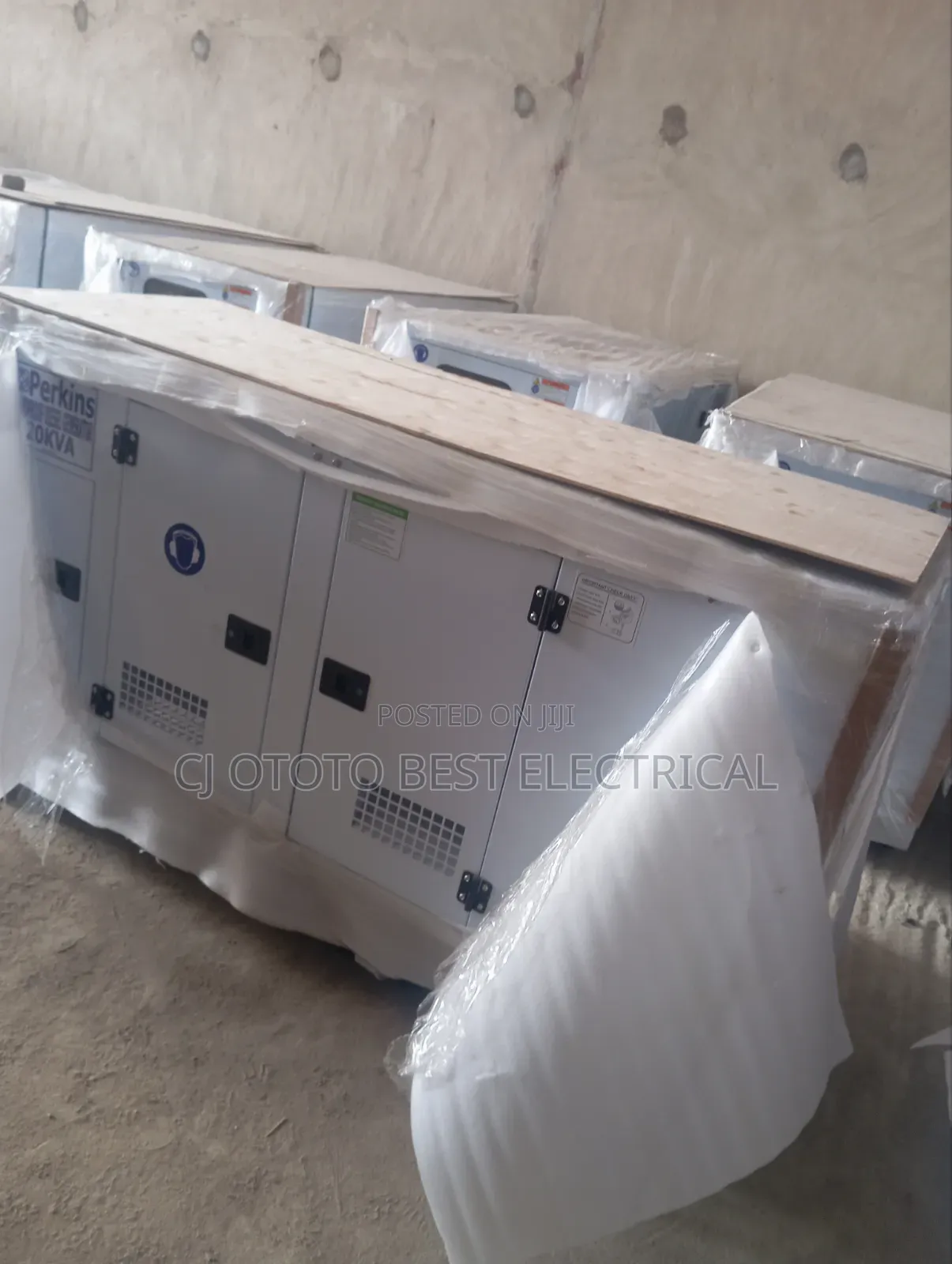 30kva Perkins Generator Soundproof 100%Copper