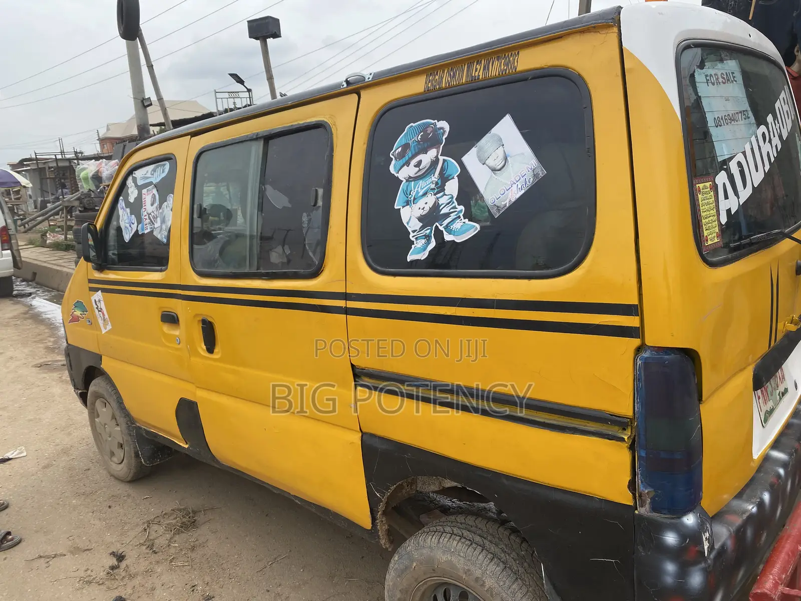 Suzuki APV Minibus 2025 Yellow