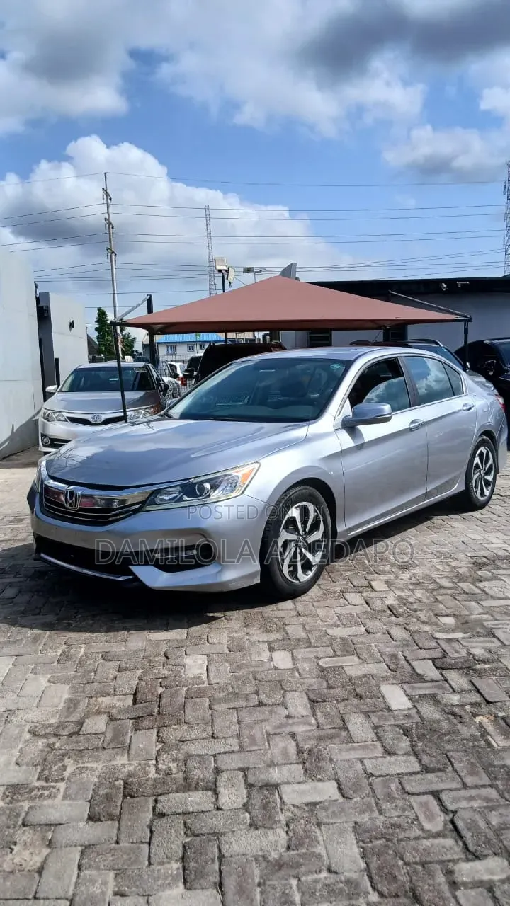 Honda Accord 2017 Silver