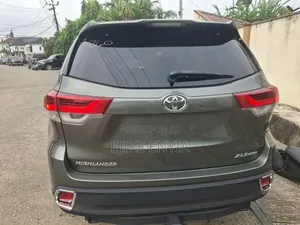 Toyota Highlander 2016 Green