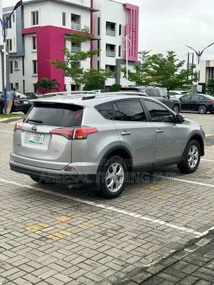 Toyota RAV4 2017 Gray