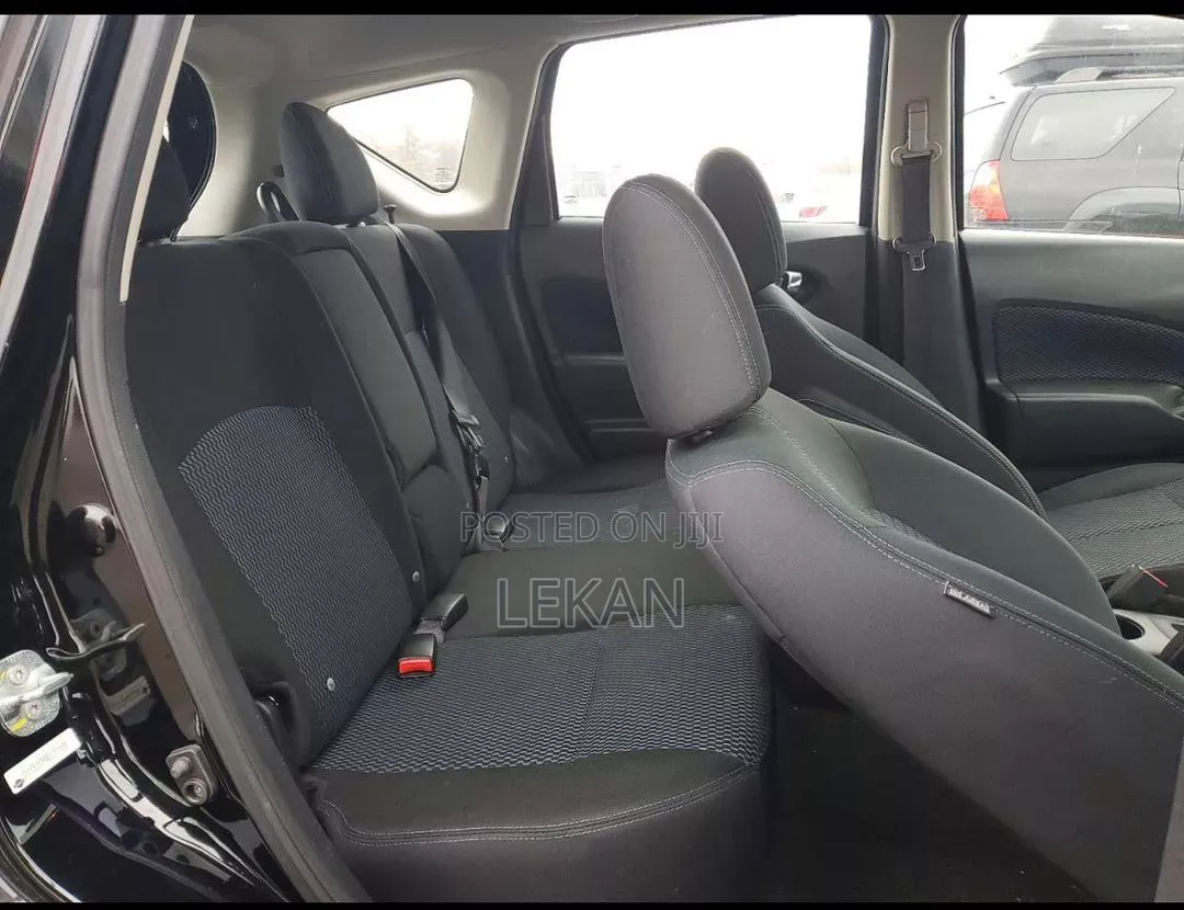 Nissan Versa 2014 Gray