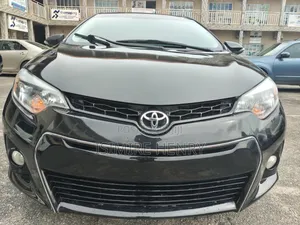 Toyota Corolla 2016 Black