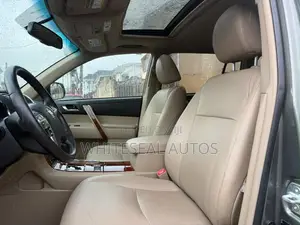 Toyota Highlander Limited 2012 Green