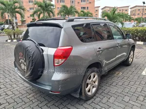 Toyota RAV4 2008 Green