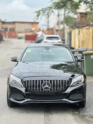Mercedes-Benz C300 2015 Black