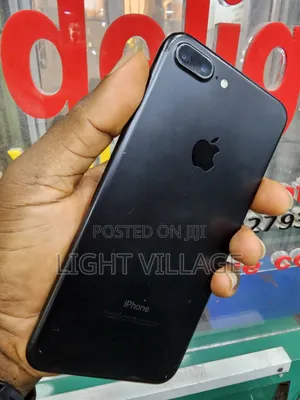 Apple iPhone 7 Plus 32 GB Black