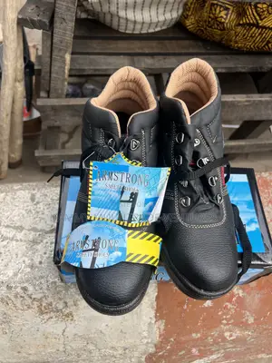 Safety Boots Feature Black