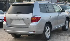 Toyota Highlander 2010 Silver