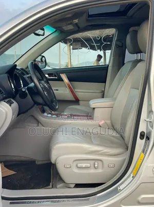 Toyota Highlander 2010 Silver