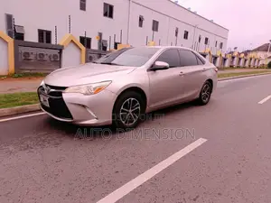 Toyota Camry LE 4dr Sedan (2.5L 4cyl 6A) 2015 Silver