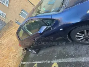 Toyota Auris 2009 Blue