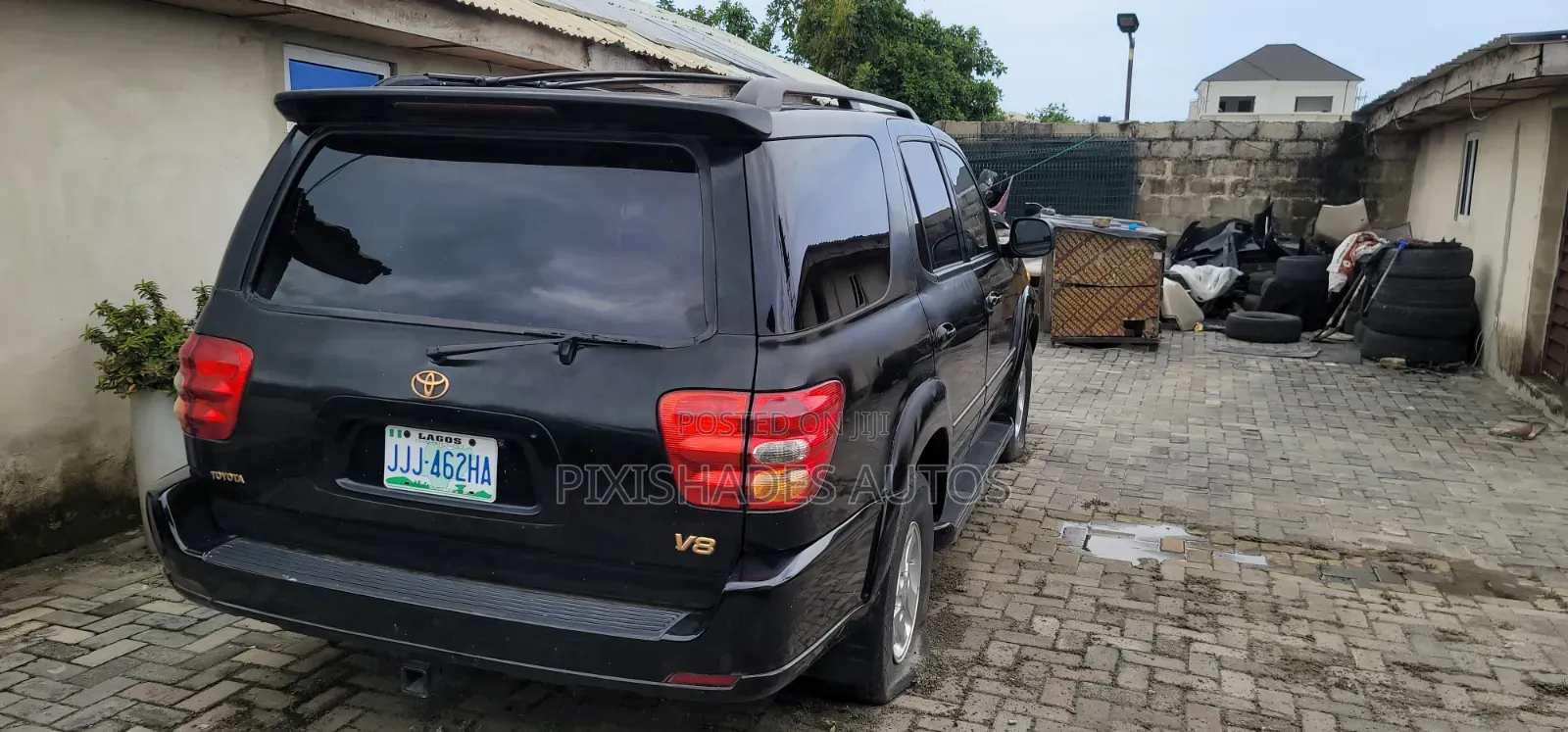 Toyota Sequoia 2004 Black