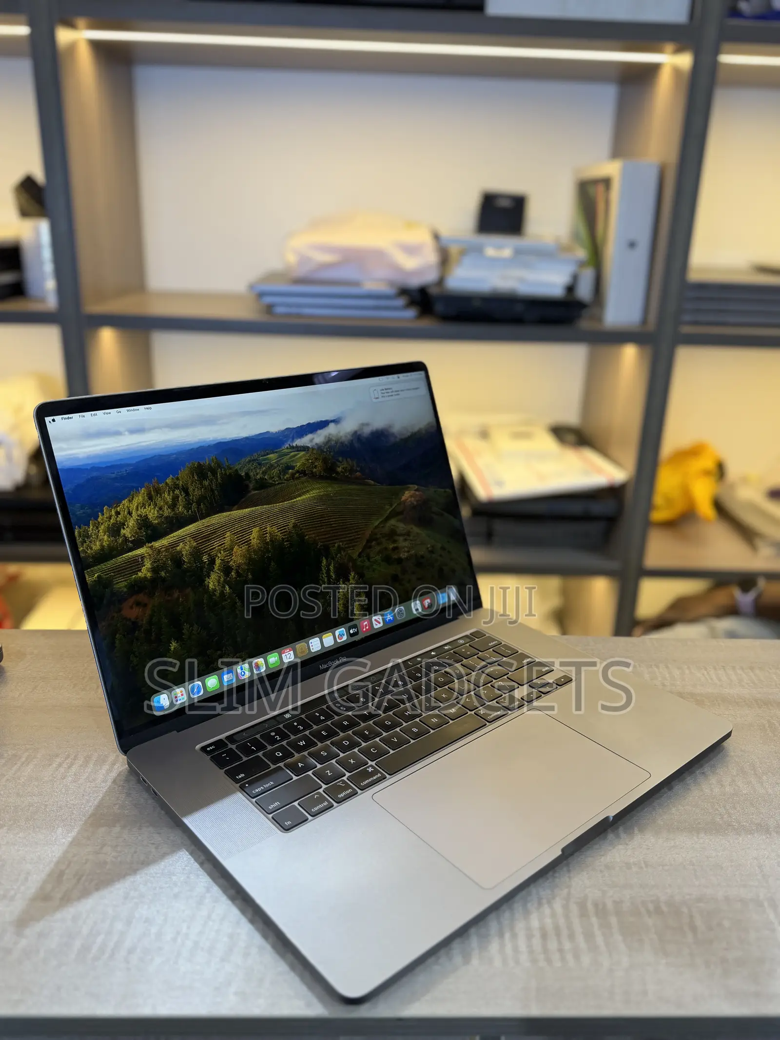Laptop Apple MacBook Pro 2019 64GB Intel Core i9 SSD 512GB