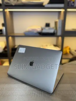 Laptop Apple MacBook Pro 2019 64GB Intel Core i9 SSD 512GB