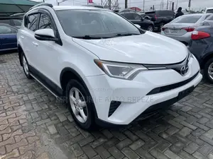 Toyota RAV4 2016 White