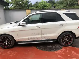 Mercedes-Benz M Class ML350 4MATIC 4dr SUV AWD (3.5L 6cyl 7A) 2015