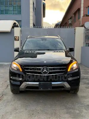 Mercedes-Benz M Class ML350 4MATIC 4dr SUV AWD (3.5L 6cyl 7A) 2014 Black