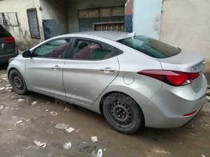 Hyundai Elantra 2014 Silver