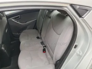 Hyundai Elantra 2014 Silver