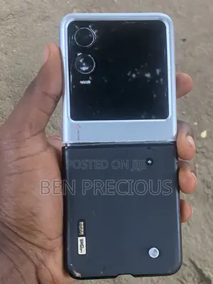 Infinix Zero Flip 512 GB Silver
