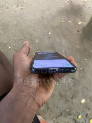 Infinix Zero Flip 512 GB Silver