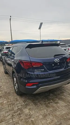 Hyundai Santa Fe 2016 Blue