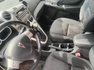 Pontiac Vibe 2010 White