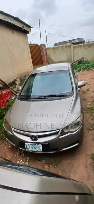 Honda Civic 2007 Gold