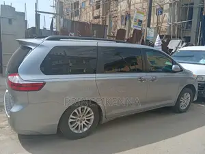 Toyota Sienna 2017 Gray