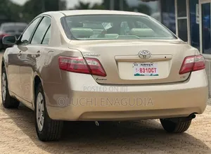 Toyota Camry 2008 Gold