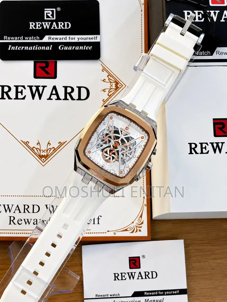 Reward Rubber Strap Watch