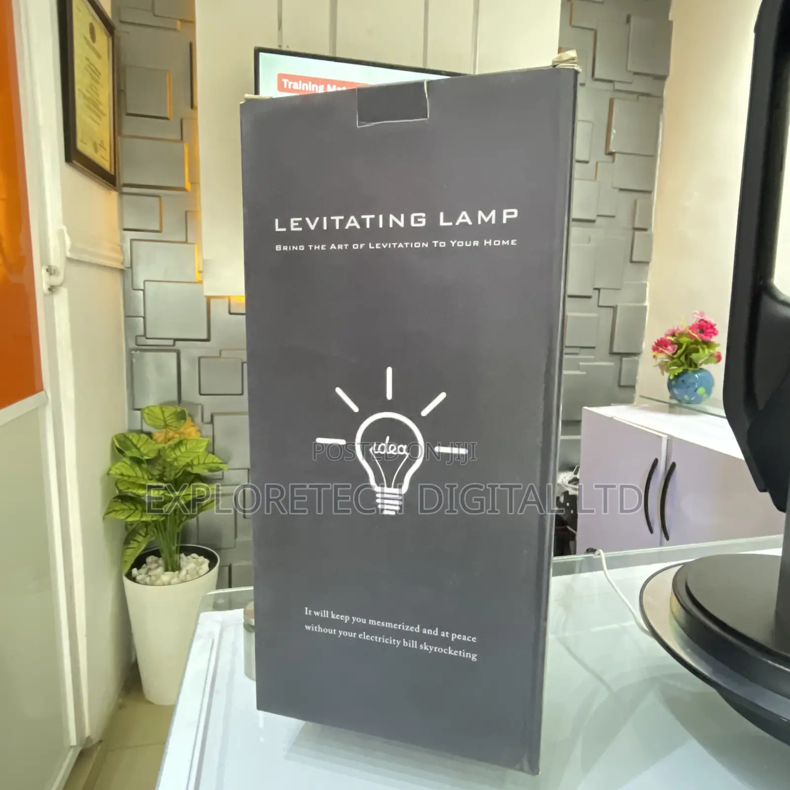 Levitating Lamp Stand