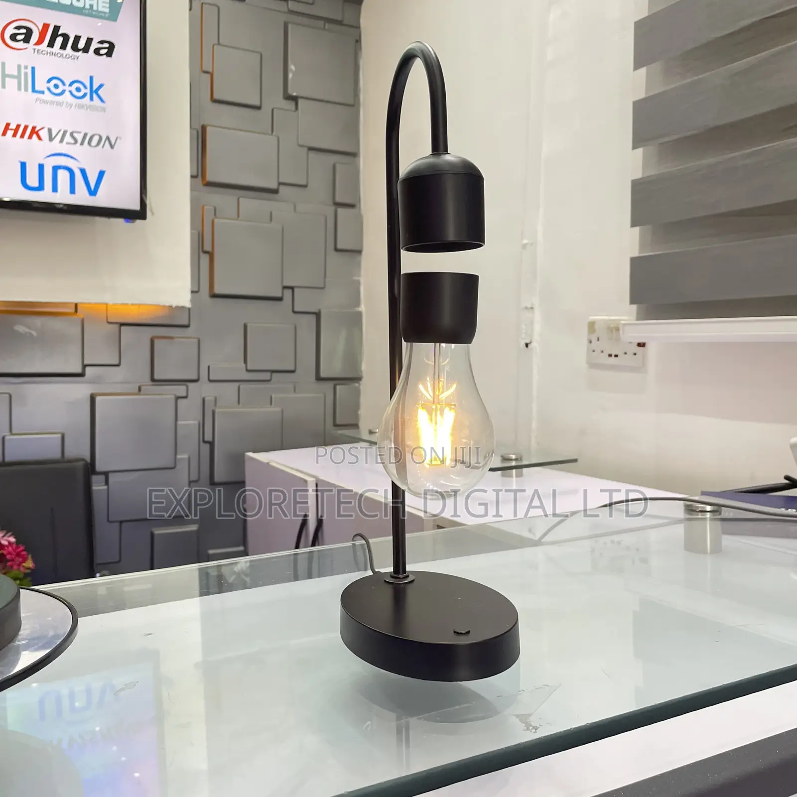 Levitating Lamp Stand