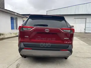 Toyota RAV4 2020 Red