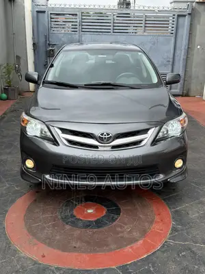 Toyota Corolla S 4dr Sedan (1.8L 4cyl 4A) 2011 Gray