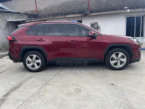 Toyota RAV4 2020 Red